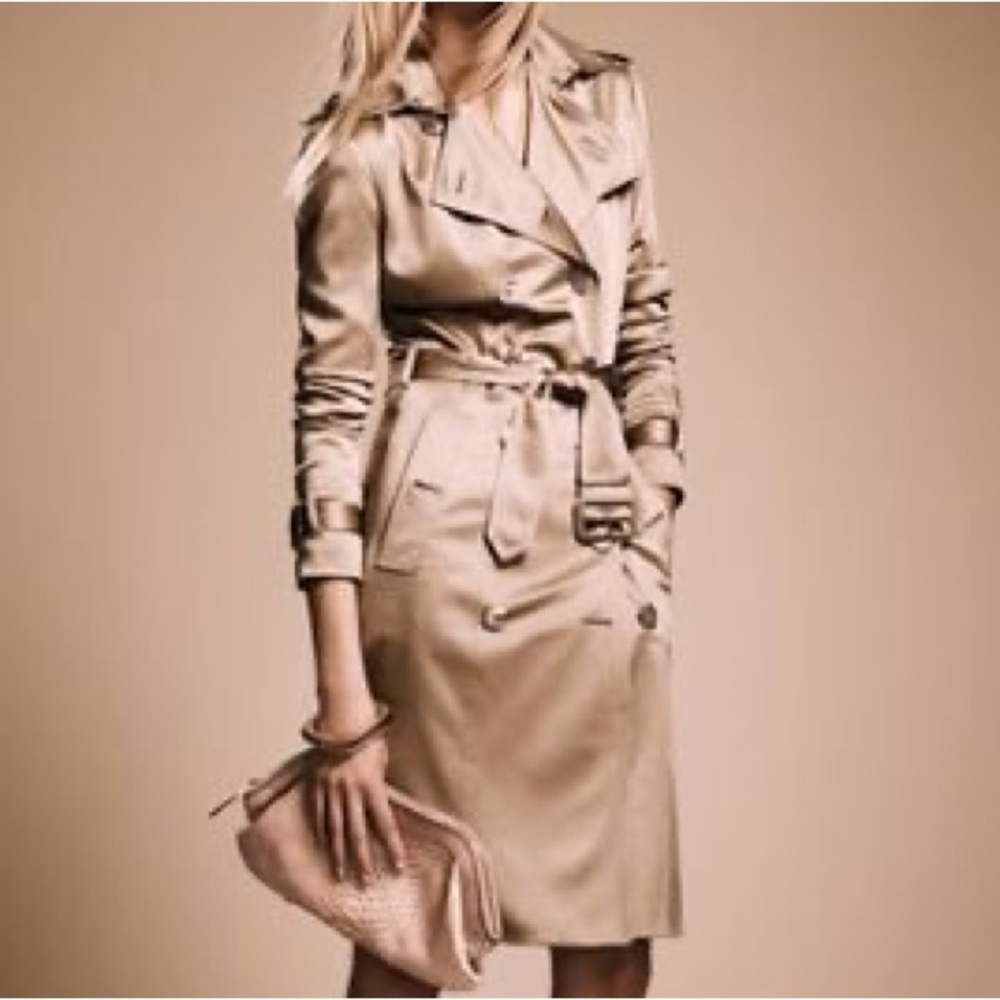 Burberry Silky Tan Belted Raincoat/ Trench Coat - Picture 16 of 16